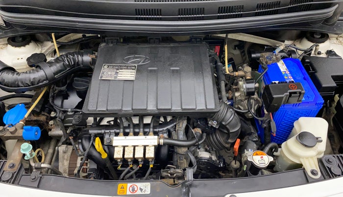 2017 Hyundai Grand i10 SPORTZ (O) AT 1.2 KAPPA VTVT, CNG, Automatic, 41,429 km, Open Bonet