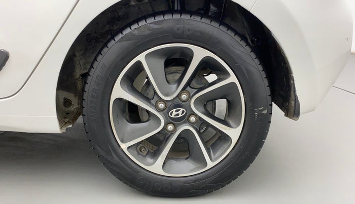 2017 Hyundai Grand i10 SPORTZ (O) AT 1.2 KAPPA VTVT, CNG, Automatic, 41,429 km, Left Rear Wheel