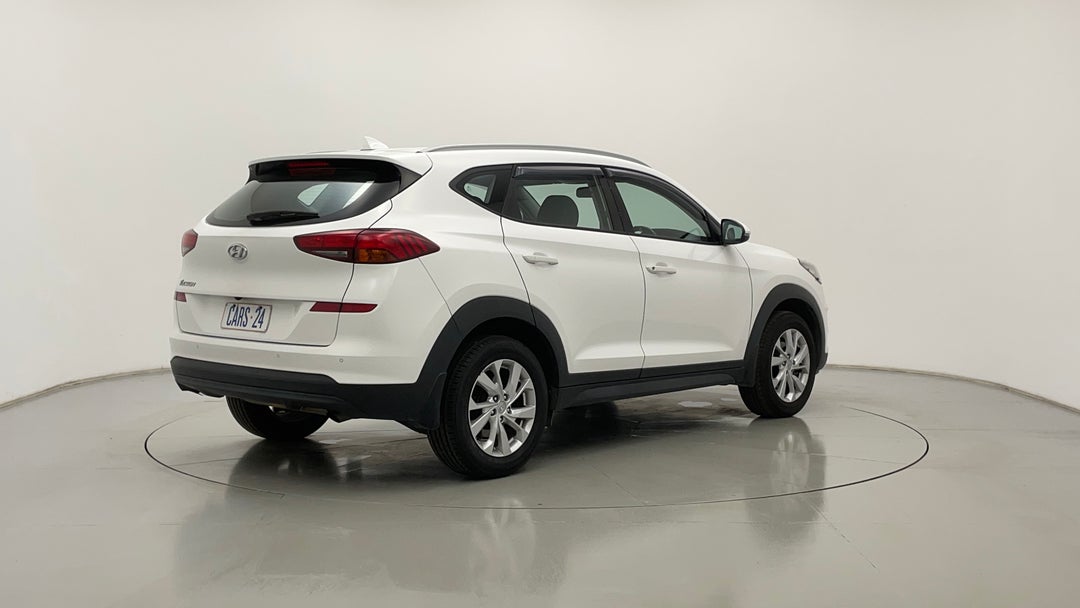 Right Back Diagonal (45- Degree) View