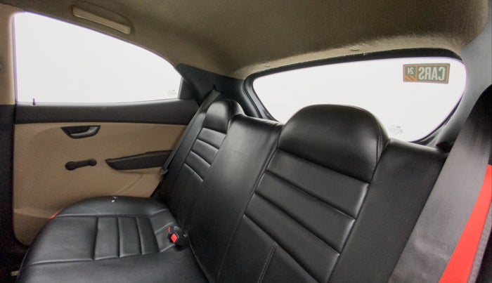 2014 Hyundai Eon SPORTZ, Petrol, Manual, 87,838 km, Right Side Rear Door Cabin