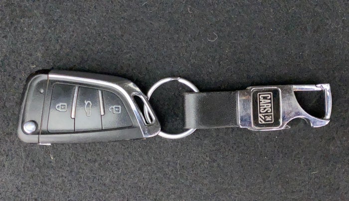 2014 Hyundai Eon SPORTZ, Petrol, Manual, 87,838 km, Key Close Up