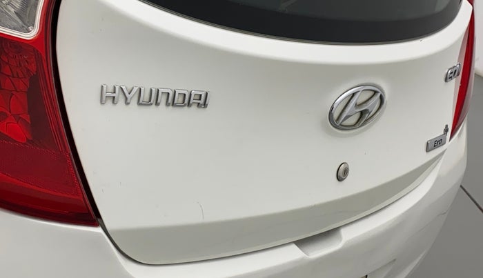 2015 Hyundai Eon ERA +, Petrol, Manual, 15,460 km, Dicky (Boot door) - Minor scratches