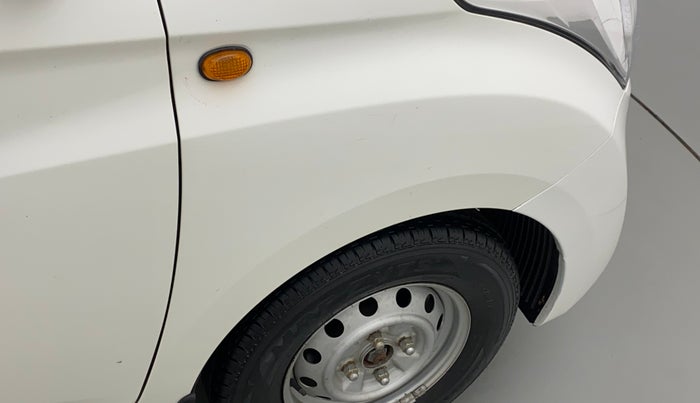 2015 Hyundai Eon ERA +, Petrol, Manual, 15,460 km, Right fender - Minor scratches