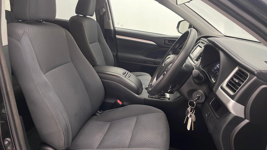 2015 Toyota Kluger Gx (4x2), Automatic, 132063 km, Right Side Front Door Cabin View