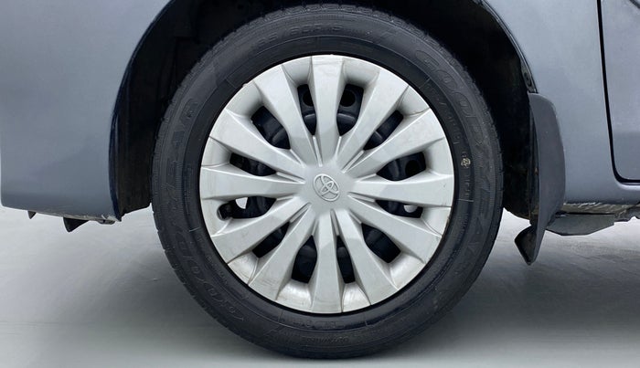 2014 Toyota Etios G, Petrol, Manual, 1,14,952 km, Left Front Wheel