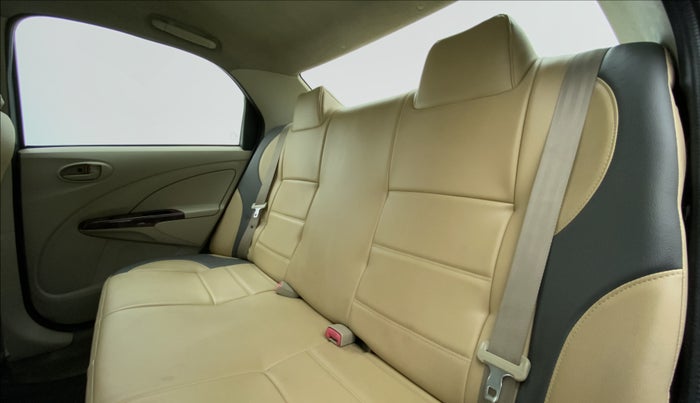 2014 Toyota Etios G, Petrol, Manual, 1,14,952 km, Right Side Rear Door Cabin