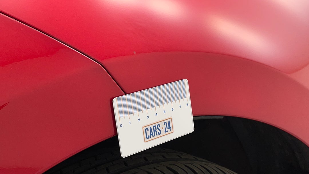 Quarter Panel Front LHS Guard Paint blemish