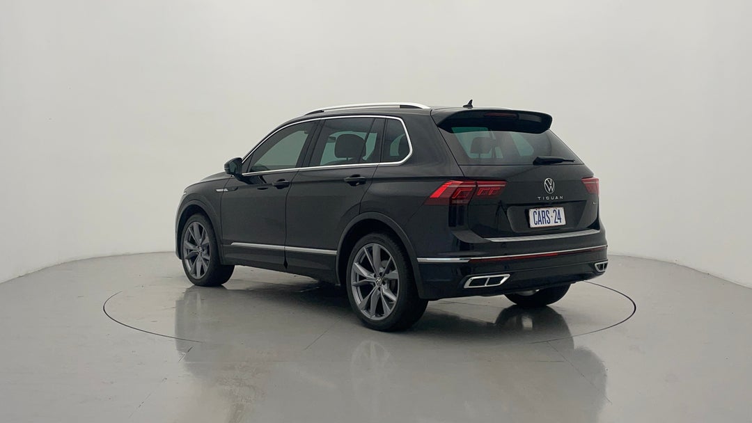 Left Back Diagonal (45- Degree) View