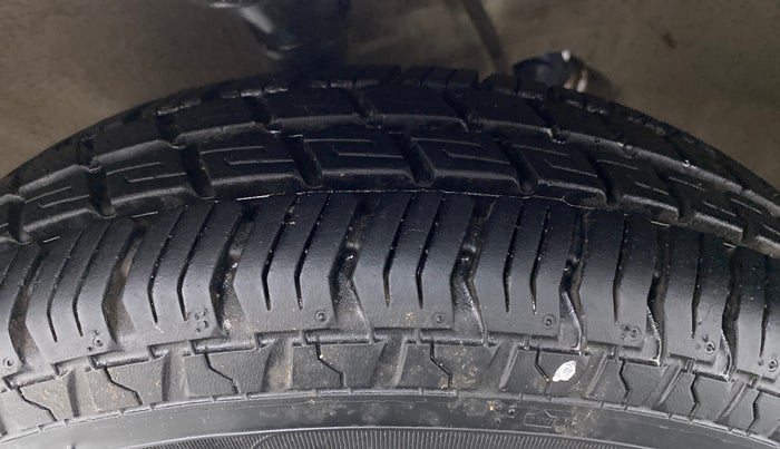 2017 Maruti Alto 800 LXI, Petrol, Manual, 31,710 km, Left Front Tyre Tread