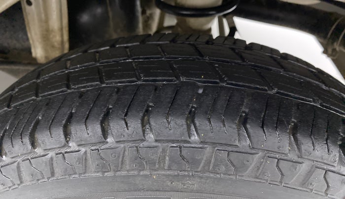 2017 Maruti Alto 800 LXI, Petrol, Manual, 31,710 km, Left Rear Tyre Tread
