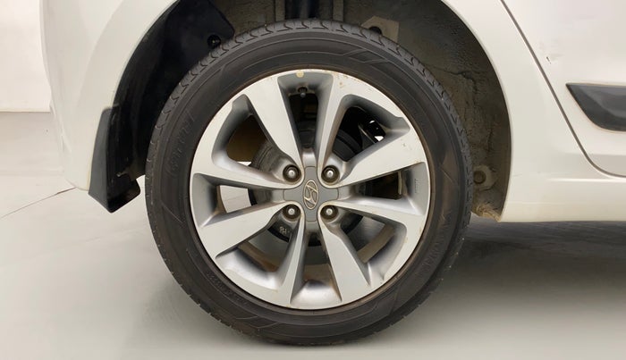 2016 Hyundai Elite i20 ASTA 1.2 (O), Petrol, Manual, 87,298 km, Right Rear Wheel