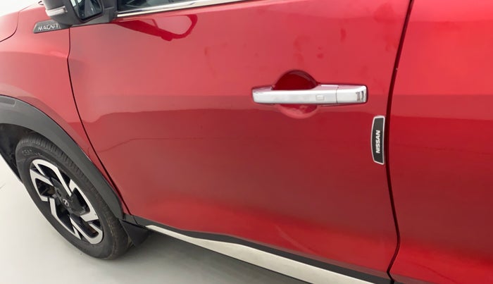 2021 Nissan MAGNITE XV PREMIUM TURBO, Petrol, Manual, 31,100 km, Front passenger door - Paint has faded