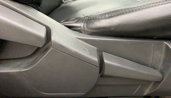 2021 Nissan MAGNITE XV PREMIUM TURBO, Petrol, Manual, 31,100 km, Driver Side Adjustment Panel