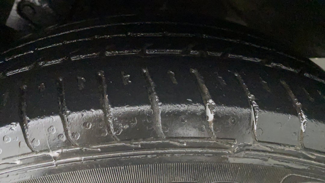 Left Rear Tyre Tread