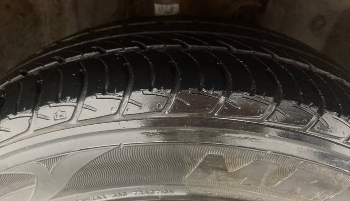 2018 Datsun Go T, Petrol, Manual, 34,676 km, Right Front Tyre Tread
