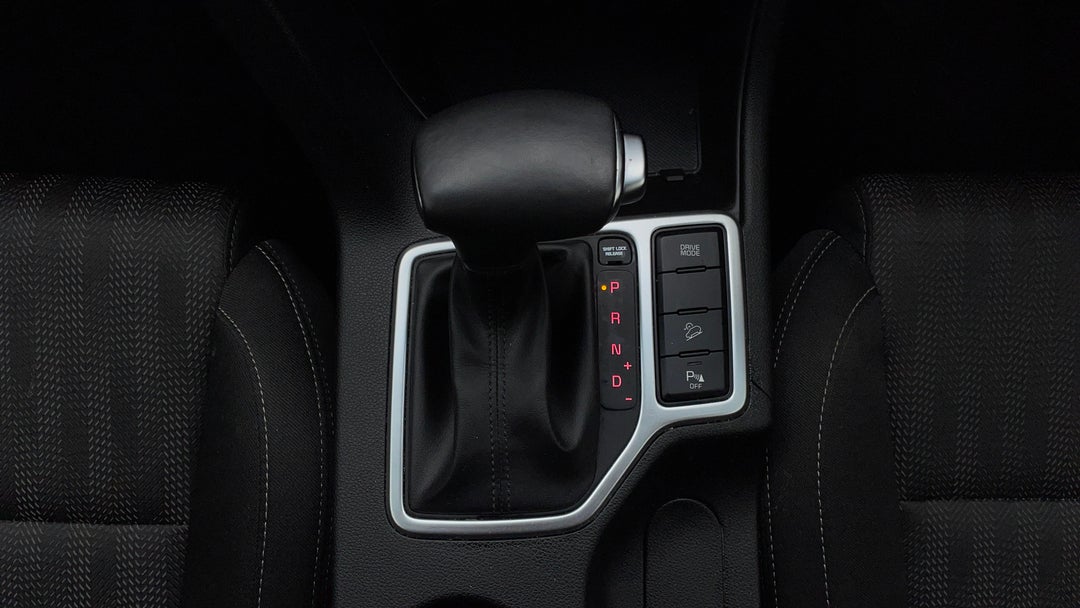 2019 Kia Sportage Si (fwd), Automatic, 134129 km, Gear Lever 