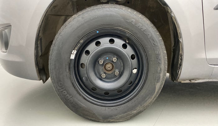 2014 Maruti Swift VDI, Diesel, Manual, 62,006 km, Left Front Wheel