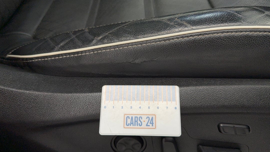 2018 Kia Sorento Gt-line (4x4), Automatic, 144473 km, Seats Front RHS Wear