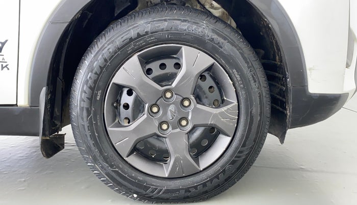 2019 Mahindra XUV300 1.5 W6 MT, Diesel, Manual, 23,583 km, Right Front Wheel