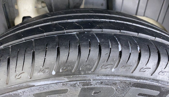 2019 Mahindra XUV300 1.5 W6 MT, Diesel, Manual, 23,583 km, Left Rear Tyre Tread