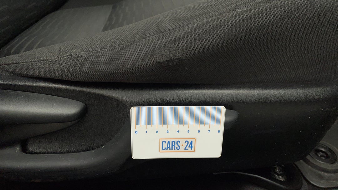 Seats Front RHS Wear