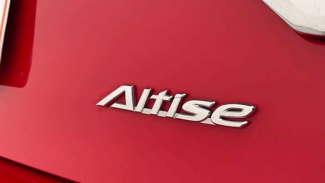 Badge (Boot Right Side)