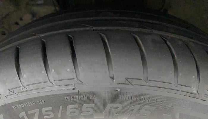 2019 Tata TIGOR XZA PLUS PETROL, Petrol, Automatic, 30,147 km, Left Front Tyre Tread