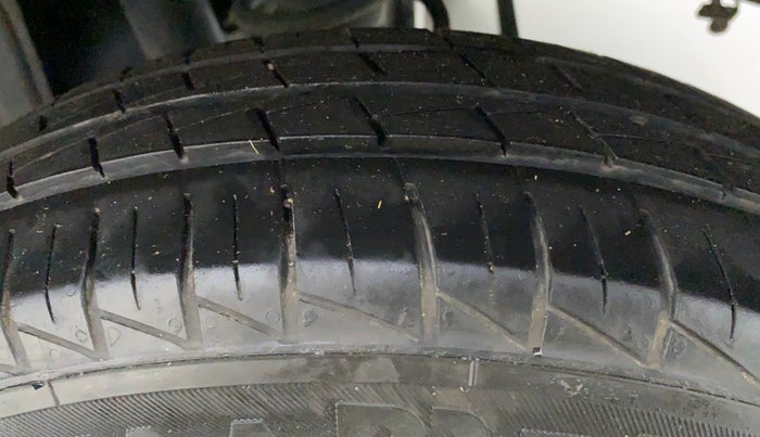 2020 Maruti Alto VXI, Petrol, Manual, 16,501 km, Left Rear Tyre Tread
