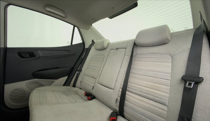 2020 Hyundai AURA S 1.2 Kappa MT, Petrol, Manual, 22,591 km, Right Side Rear Door Cabin
