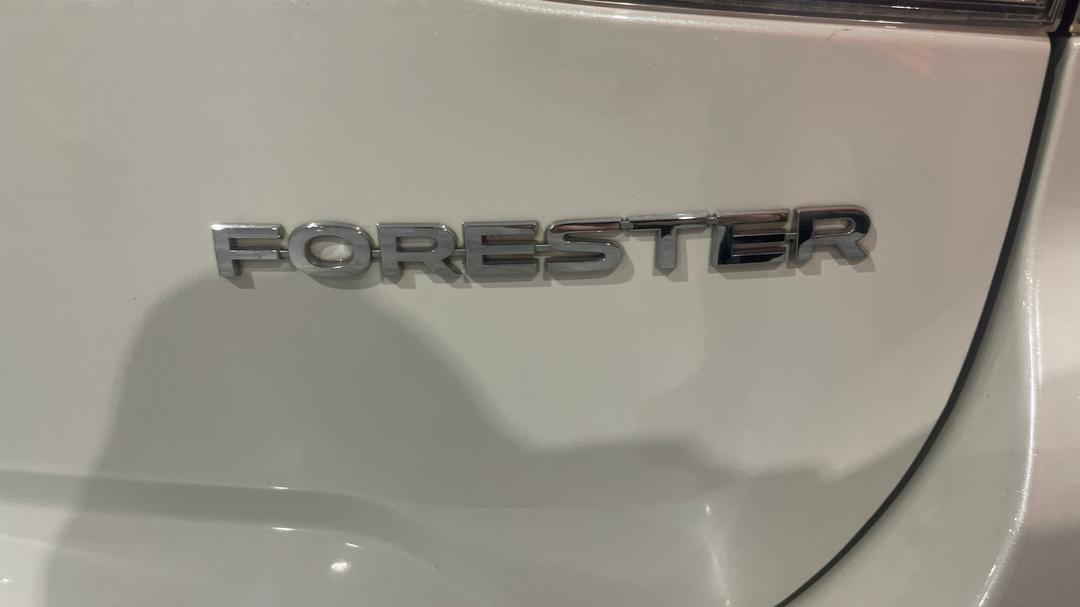 2023 Subaru Forester 2.5i (AWD), Automatic, 43107 km, Badge (Boot Right Side)