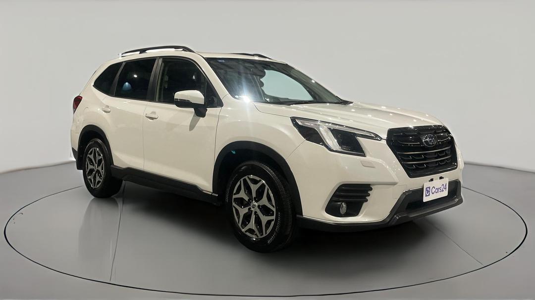 2023 Subaru Forester 2.5i (AWD), Automatic, 43107 km, Right Front Diagonal (45- Degree) View