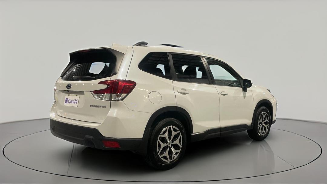 2023 Subaru Forester 2.5i (AWD), Automatic, 43107 km, Right Back Diagonal (45- Degree) View