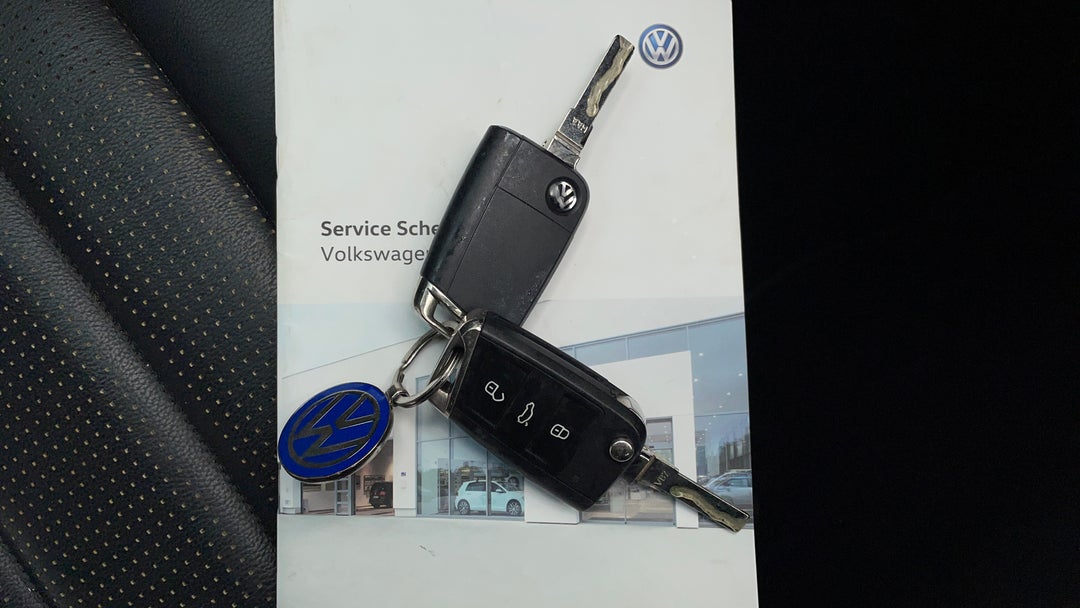 2017 Volkswagen Golf 110 Tsi Highline, Automatic, 97997 km, Key Close-up