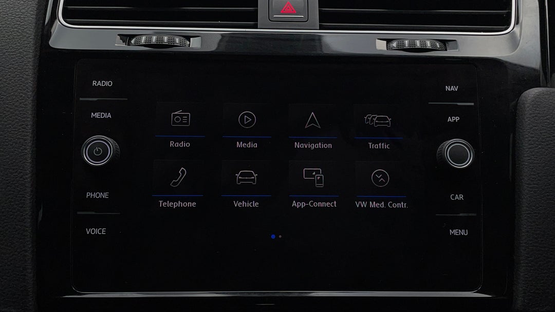 2017 Volkswagen Golf 110 Tsi Highline, Automatic, 97997 km, Infotainment System