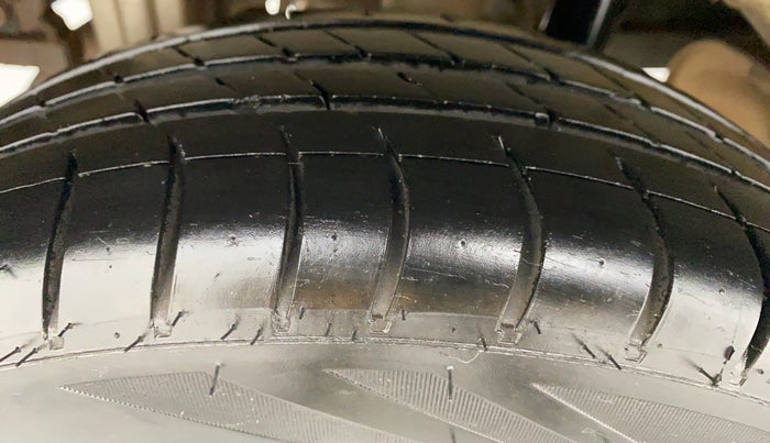 2018 Maruti Alto K10 VXI P, Petrol, Manual, 53,339 km, Right Rear Tyre Tread