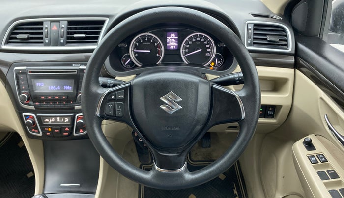 2014 Maruti Ciaz VXI+, Petrol, Manual, 34,726 km, Steering Wheel Close Up