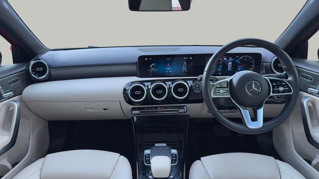 2018 Mercedes-benz A200 A200, Automatic, 76452 km, Dashboard View