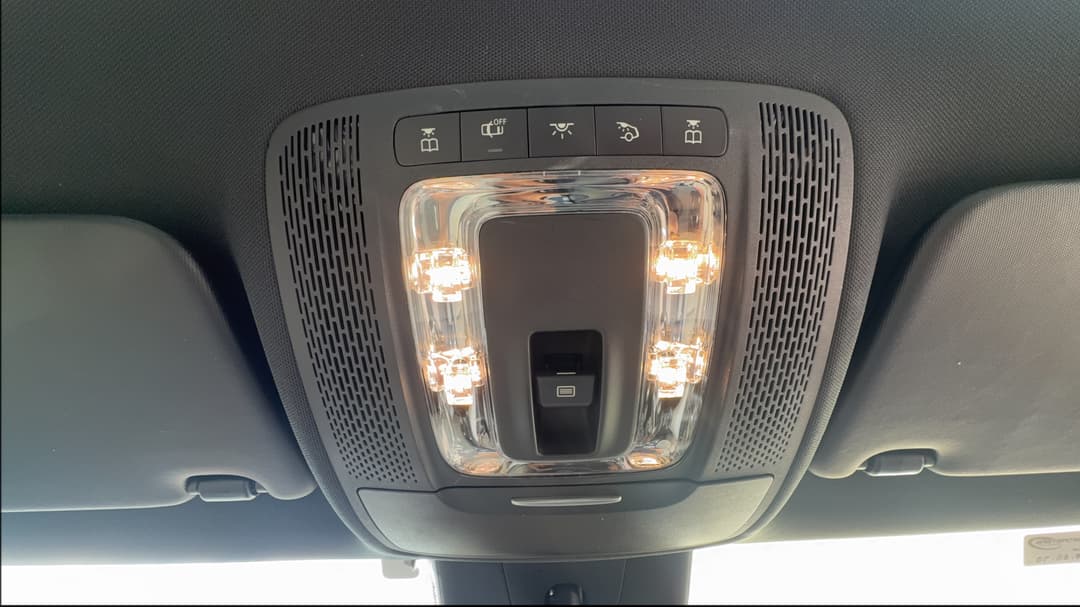 2018 Mercedes-benz A200 A200, Automatic, 76452 km, On-Roof Controls/Sunglass holder