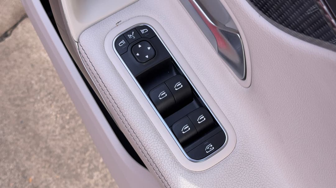 2018 Mercedes-benz A200 A200, Automatic, 76452 km, Drivers Side Door Panel Controls