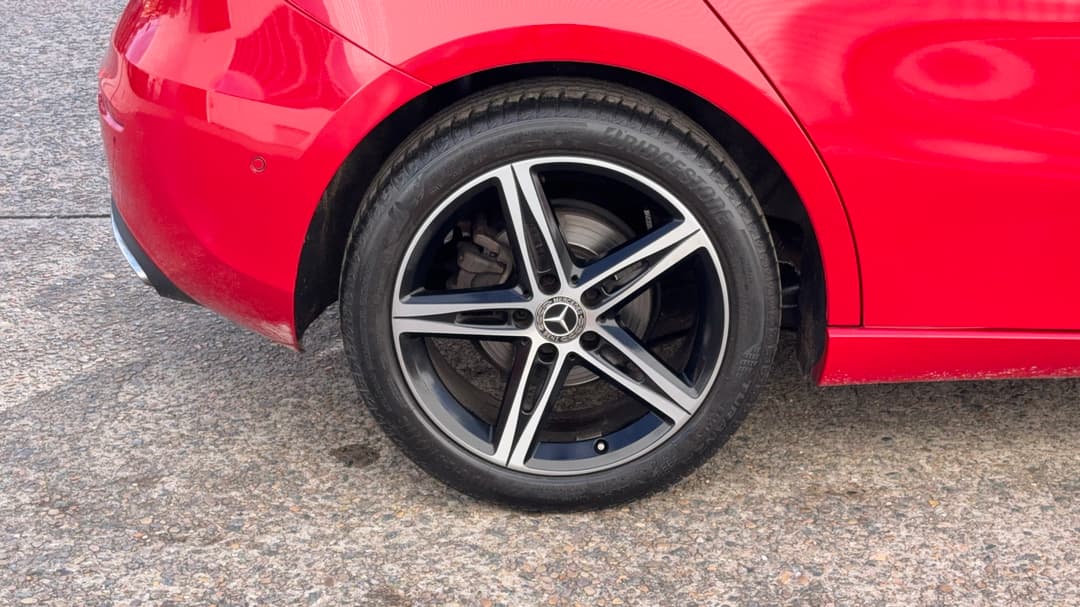 2018 Mercedes-benz A200 A200, Automatic, 76452 km, Right Rear Wheel