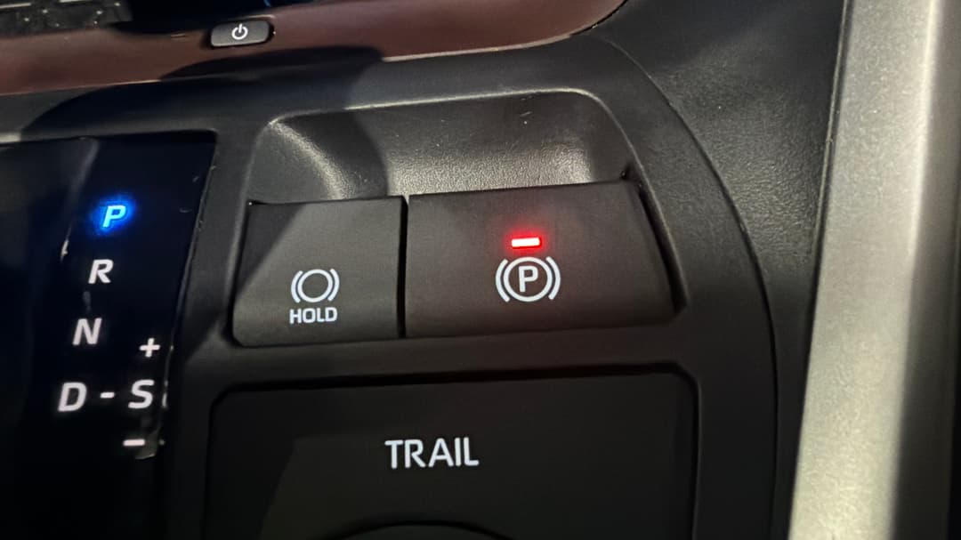 2024 Toyota RAV4 Cruiser (AWD) Hybrid, Automatic, 41227 km, Handbrake