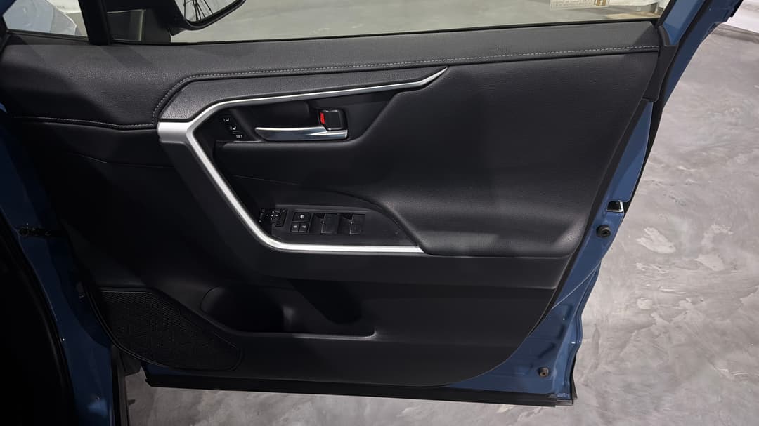 2024 Toyota RAV4 Cruiser (AWD) Hybrid, Automatic, 41227 km, Speaker View