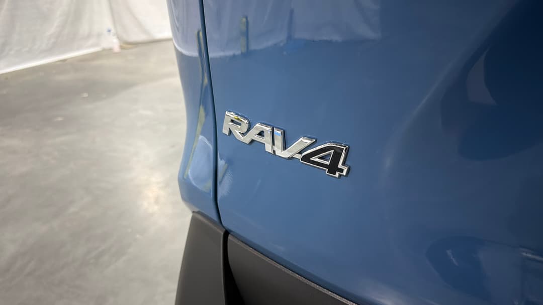 2024 Toyota RAV4 Cruiser (AWD) Hybrid, Automatic, 41227 km, Badge (Boot Left Side)