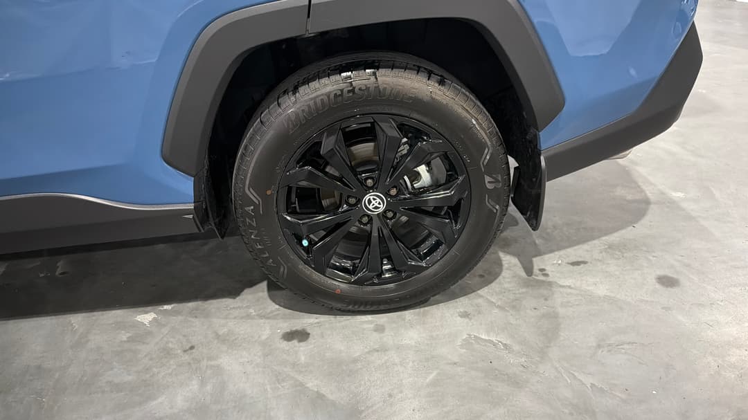 2024 Toyota RAV4 Cruiser (AWD) Hybrid, Automatic, 41227 km, Left Rear Wheel