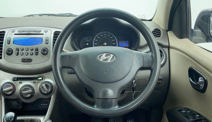2012 Hyundai i10 SPORTZ 1.2, CNG, Manual, 1,20,631 km, Steering Wheel Close Up