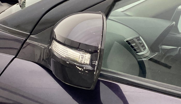 2014 Maruti Swift VXI D, Petrol, Manual, 46,579 km, Left rear-view mirror - Cover has minor damage