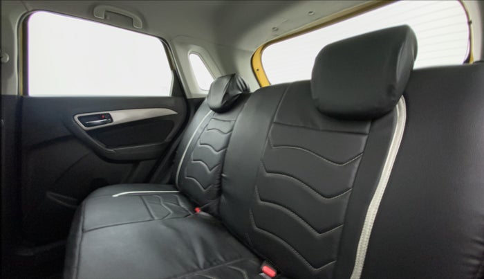 2016 Maruti Vitara Brezza ZDI, Diesel, Manual, Right Side Rear Door Cabin