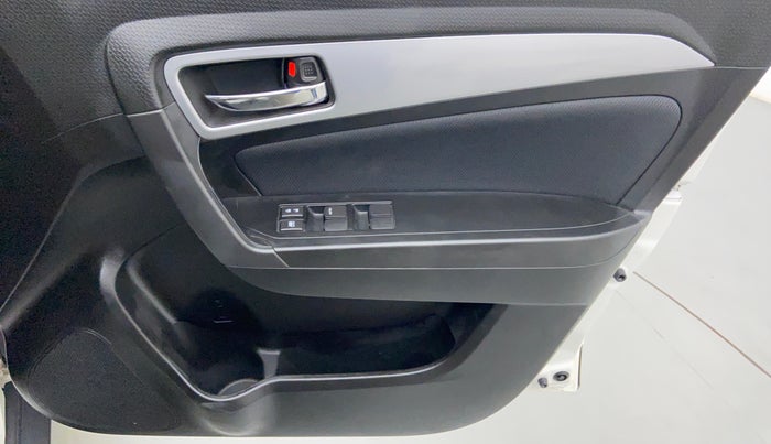 2022 Maruti BREZZA ZXI + SMART HYBRID, Petrol, Manual, 1,330 km, Driver Side Door Panels Control