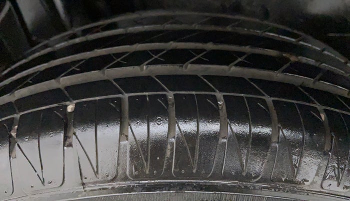 2022 Maruti BREZZA ZXI + SMART HYBRID, Petrol, Manual, 1,330 km, Left Front Tyre Tread