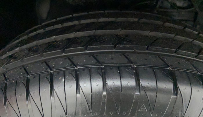 2019 Maruti Vitara Brezza VDI, Diesel, Manual, 75,554 km, Right Front Tyre Tread